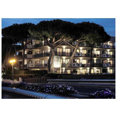 Michelangelo Rta Aparthotel Cinquale Bagian luar foto