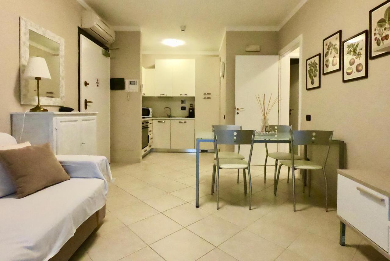 Michelangelo Rta Aparthotel Cinquale Bagian luar foto