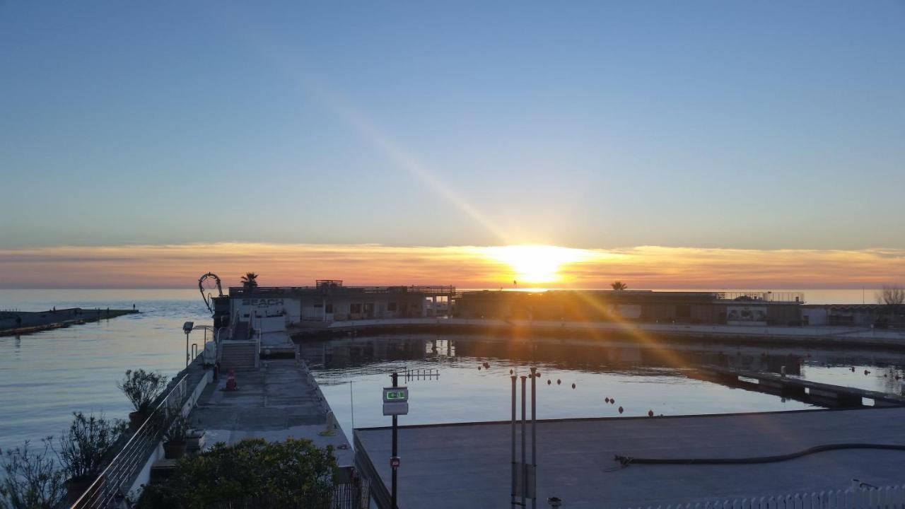 Michelangelo Rta Aparthotel Cinquale Bagian luar foto